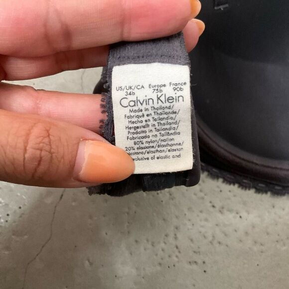 Calvin Klein Push Up Strapless Bra - Picture 4 of 4